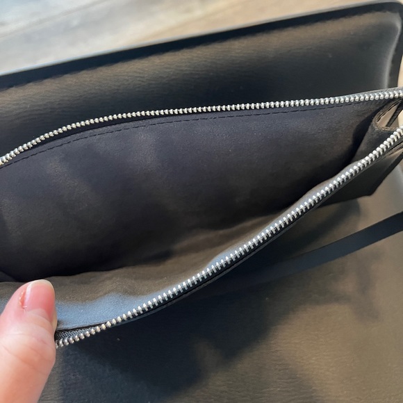 Authentic Louis Vuitton Epi Pochette - Picture 9 of 11